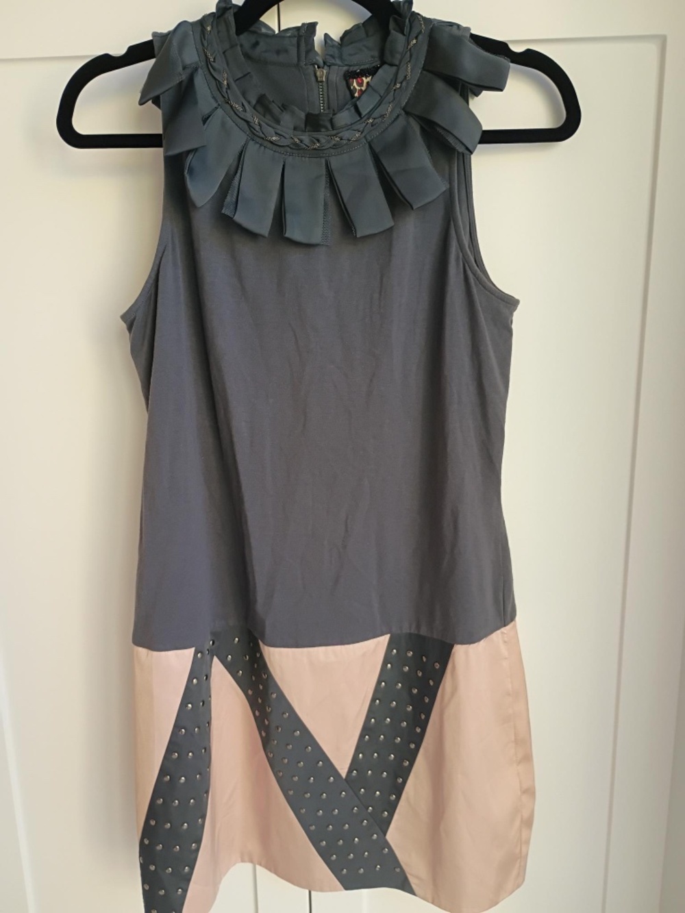 Forever 21 XXI Colorblock Embellished Studded Shift Dress Medium NWOT